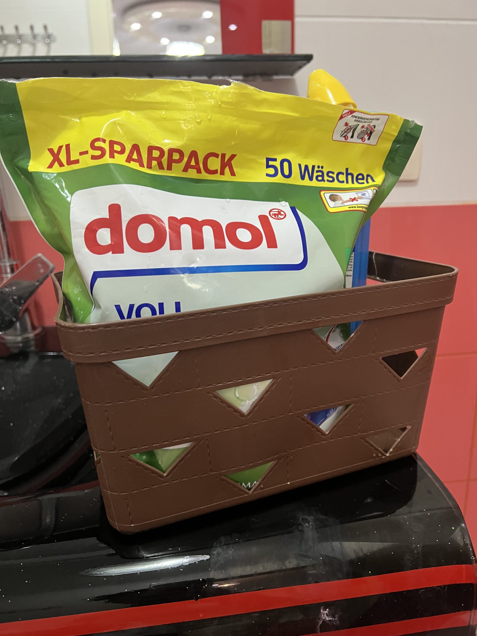 clothes-detergent