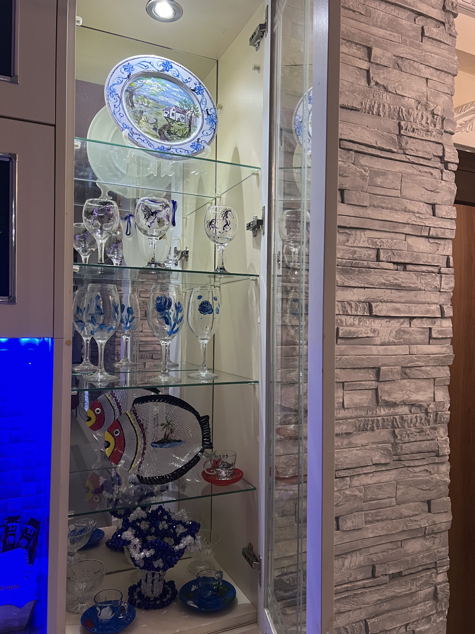 hand-painted-decor