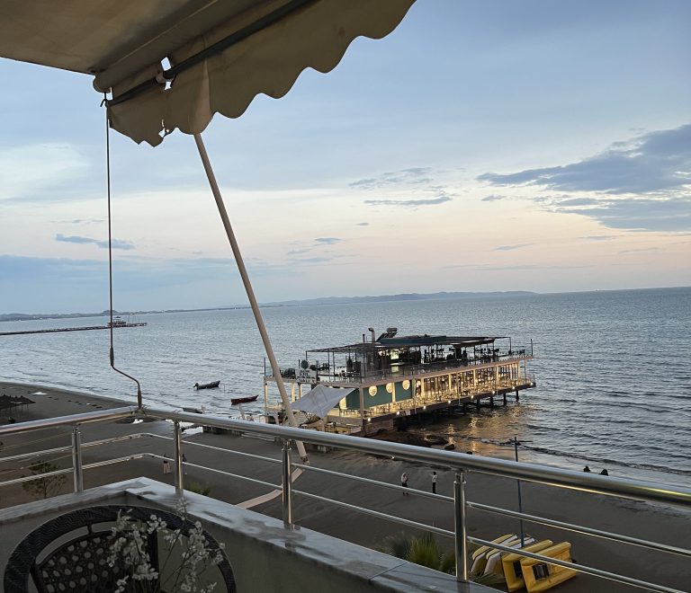 balcony-sea-view