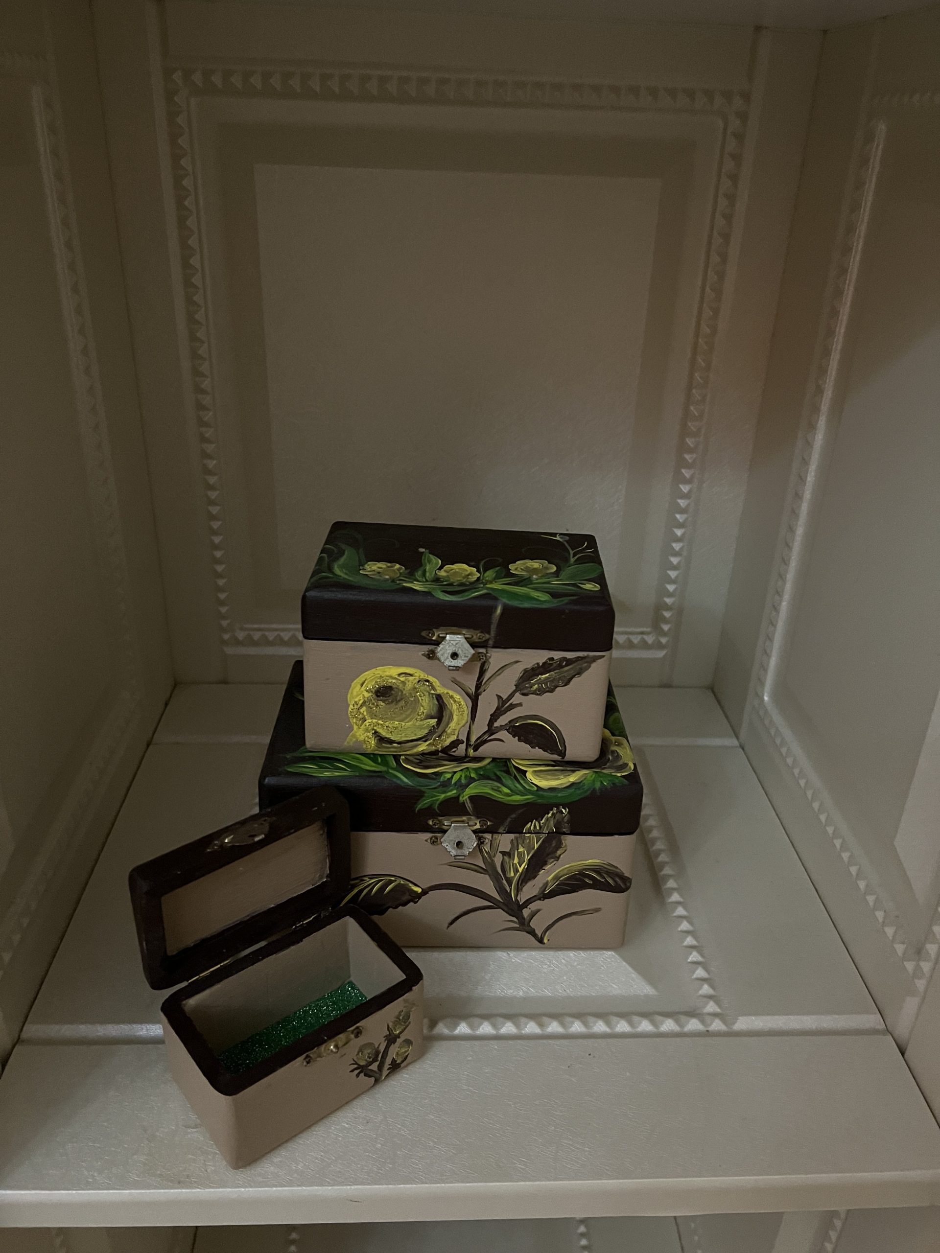 hand-painted-jewelry-box